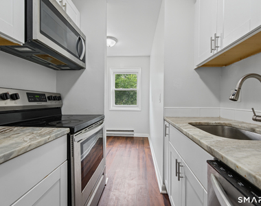 45 Monroe Street - Photo Thumbnail 5
