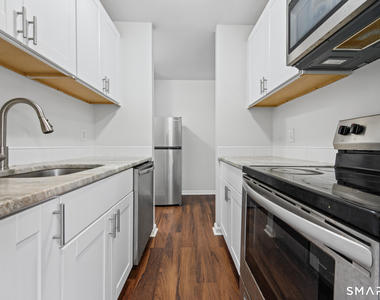 45 Monroe Street - Photo Thumbnail 3