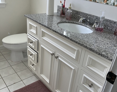 114 Old Farms Lane - Photo Thumbnail 8