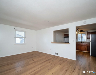 38 Mettler Street - Photo Thumbnail 5