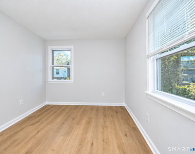 38 Mettler Street - Photo Thumbnail 10