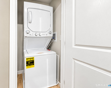 589 Bedford Street - Photo Thumbnail 11