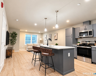 589 Bedford Street - Photo Thumbnail 4