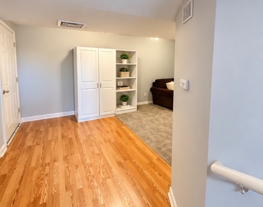 400 Broadway - Photo Thumbnail 12