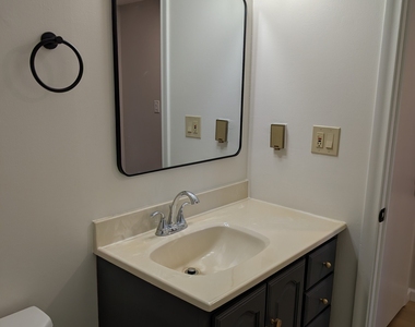 165 South Street - Photo Thumbnail 13