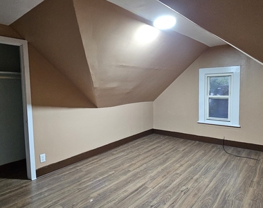512 Prospect Street - Photo Thumbnail 11