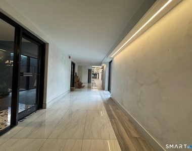 15 Farm Springs Road - Photo Thumbnail 17
