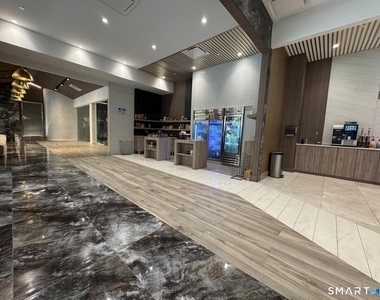 15 Farm Springs Road - Photo Thumbnail 14