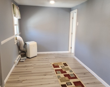 16 Breen Avenue - Photo Thumbnail 11