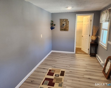 16 Breen Avenue - Photo Thumbnail 12