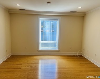 485 Summer Street - Photo Thumbnail 6