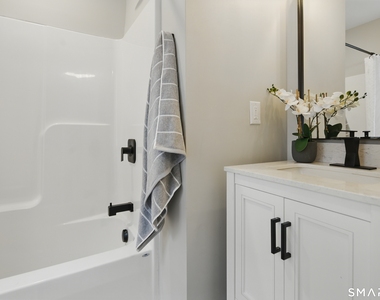 409 Prospect Avenue - Photo Thumbnail 20