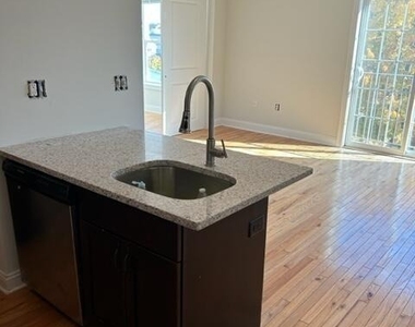 965 Hope Street - Photo Thumbnail 1