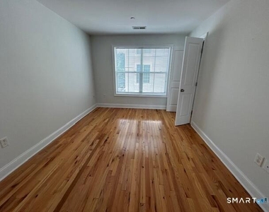 965 Hope Street - Photo Thumbnail 15