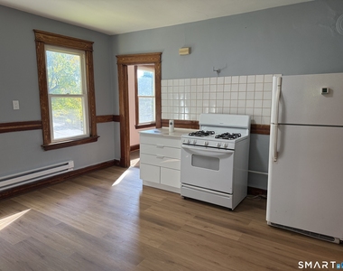 155 Sylvan Avenue - Photo Thumbnail 3