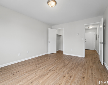45 Monroe Street - Photo Thumbnail 12