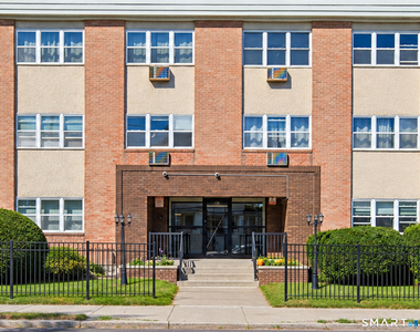 45 Monroe Street - Photo Thumbnail 2