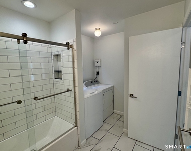 5 Bethpage Drive - Photo Thumbnail 12