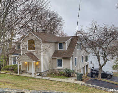 14 Shore Road - Photo Thumbnail 31