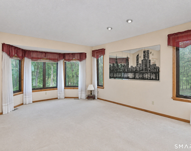 5 Fawn Crest Drive - Photo Thumbnail 4