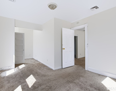 10 Glover Place - Photo Thumbnail 12