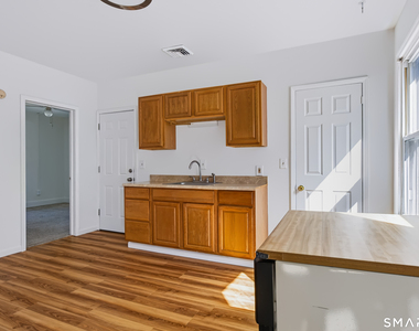 10 Glover Place - Photo Thumbnail 3