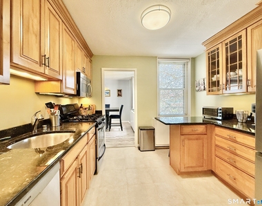 1 Strawberry Hill Court - Photo Thumbnail 16
