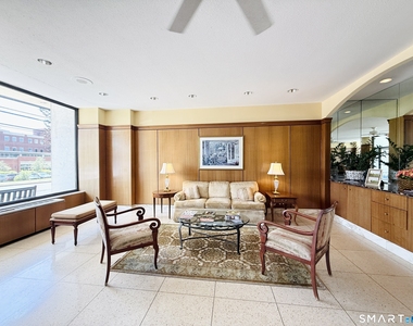 1 Strawberry Hill Court - Photo Thumbnail 4