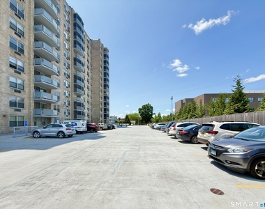 1 Strawberry Hill Court - Photo Thumbnail 33