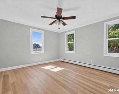 89 Hickory Street - Photo Thumbnail 14