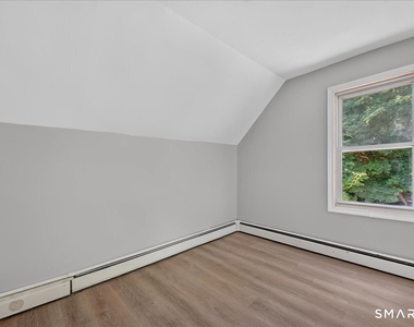 89 Hickory Street - Photo Thumbnail 16