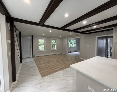 89 Hickory Street - Photo Thumbnail 5