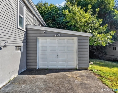 89 Hickory Street - Photo Thumbnail 21