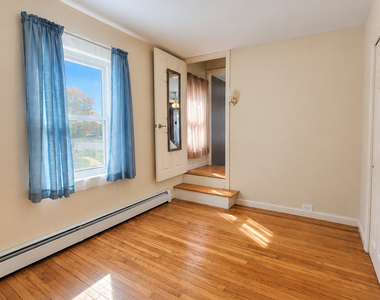 155 Mckee Street - Photo Thumbnail 8