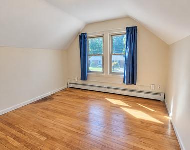155 Mckee Street - Photo Thumbnail 9