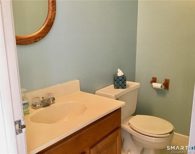 8 Arcadia Road - Photo Thumbnail 14