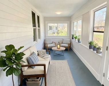 178 Parker Street - Photo Thumbnail 8