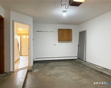 77 Marion Avenue - Photo Thumbnail 31