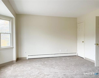 77 Marion Avenue - Photo Thumbnail 19