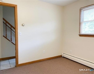 77 Marion Avenue - Photo Thumbnail 29