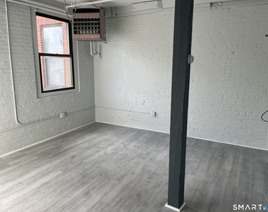 464 Pratt St Extension - Photo Thumbnail 11