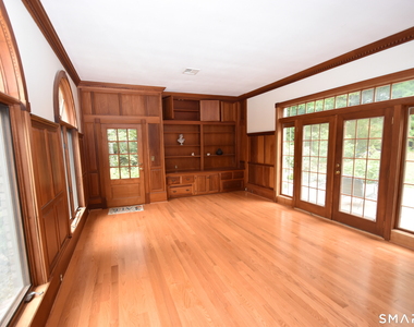 62 Buttonball Lane - Photo Thumbnail 5