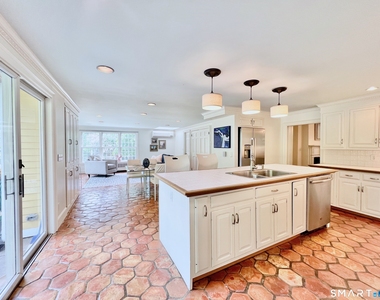 1263 Westover Road - Photo Thumbnail 6