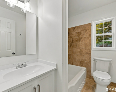 46 Morgan Avenue - Photo Thumbnail 10