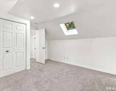 46 Morgan Avenue - Photo Thumbnail 18