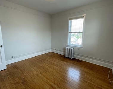 271 Greenwich Avenue - Photo Thumbnail 12