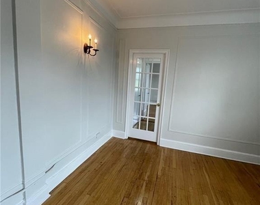 271 Greenwich Avenue - Photo Thumbnail 3