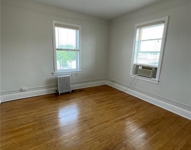 271 Greenwich Avenue - Photo Thumbnail 11