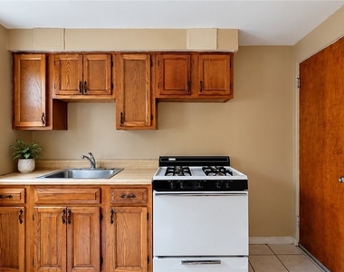 2022 Lindsay Road - Photo Thumbnail 2