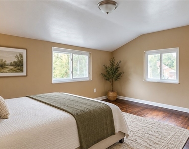 2022 Lindsay Road - Photo Thumbnail 6